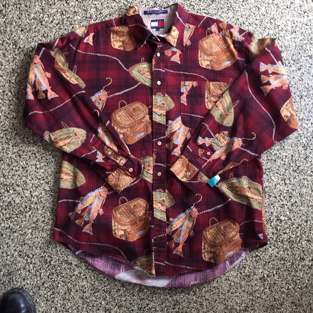 Vintage 90s Tommy Hilfiger fish print shirt